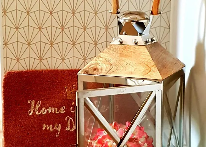 Buhardilla En El Historico Lägenhet Burgo